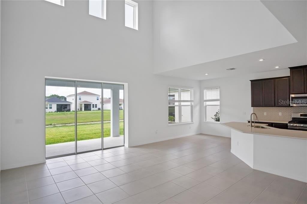 5719 Maidenstone Way - Photo 4 of 40
