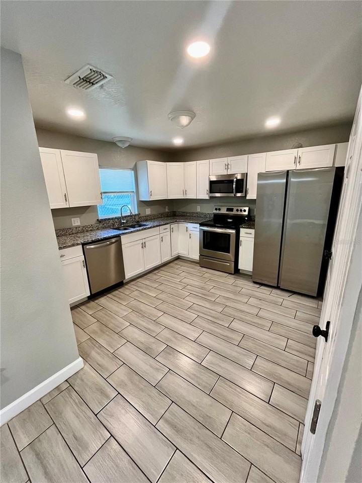1705 3rd St Nw #A - Photo 6 of 15