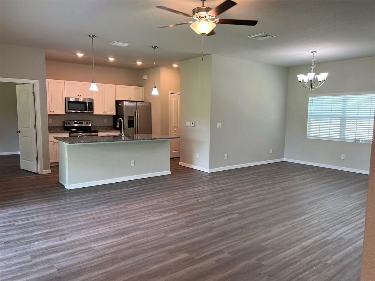 3685 Trenton Ln - Photo 3 of 20