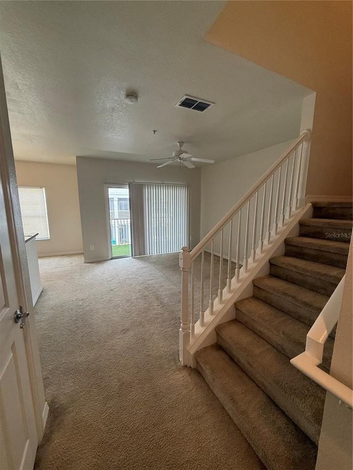 2532 Grand Central Pkwy #3 - Photo 4 of 29