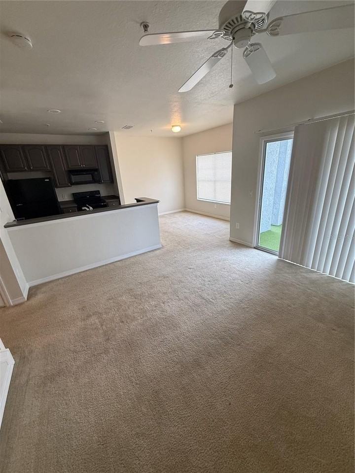 2532 Grand Central Pkwy #3 - Photo 6 of 29