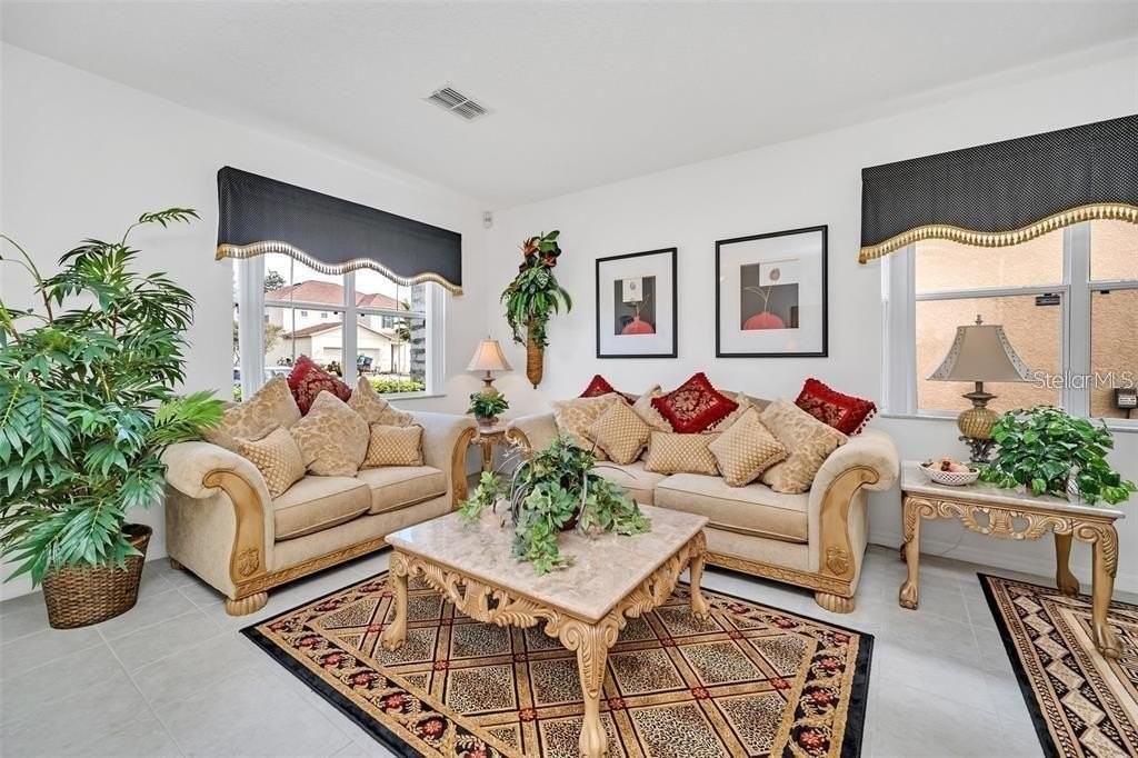 1505 Blue Sky Way - Photo 3 of 25