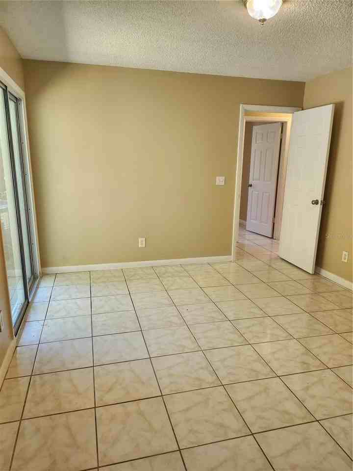 2429 Centennial Blvd - Photo 7 of 29