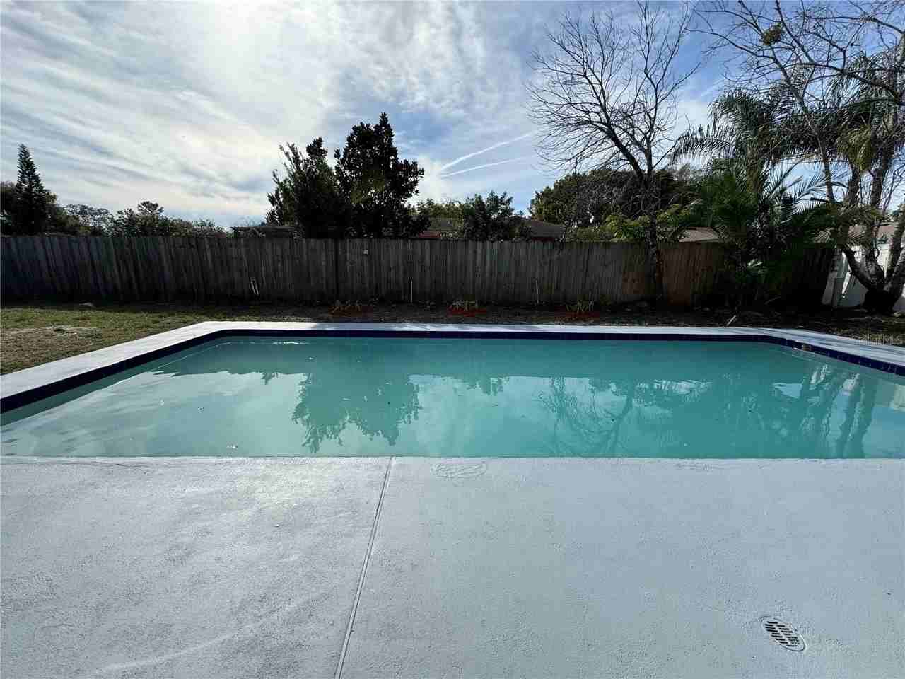 3230 Caulfield St - Photo 6 of 34