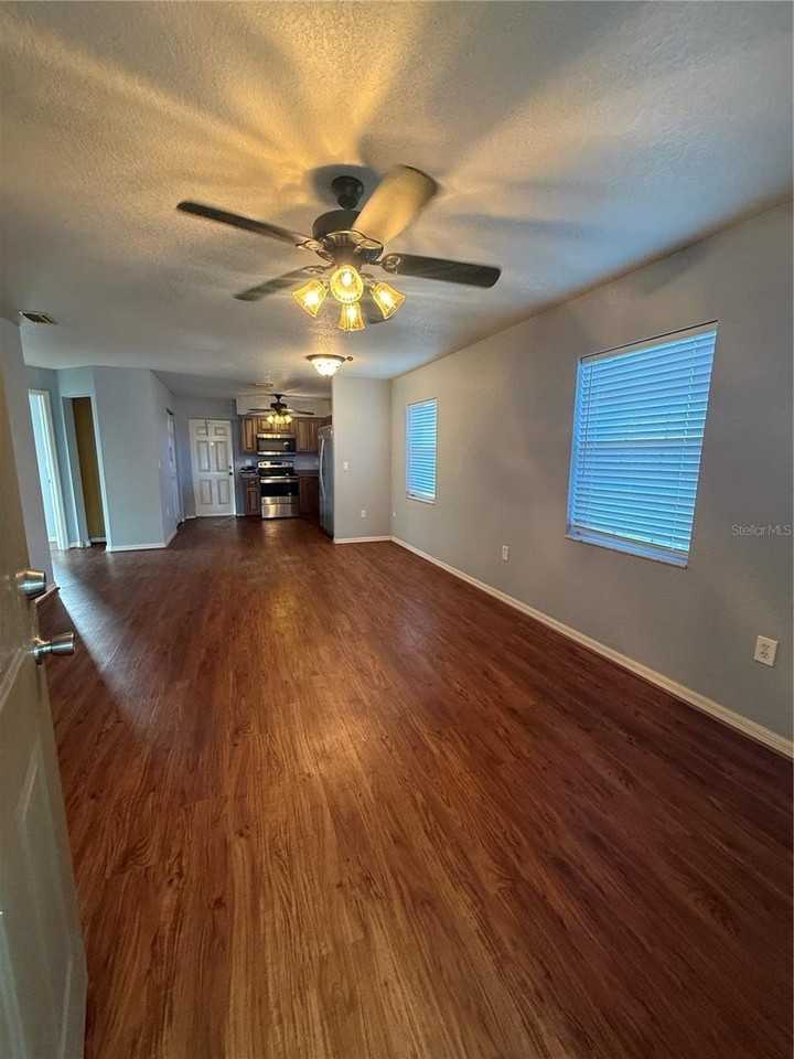 202 Owens Rd - Photo 3 of 17
