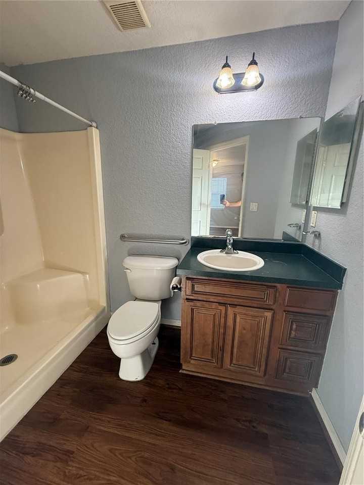 202 Owens Rd - Photo 6 of 17