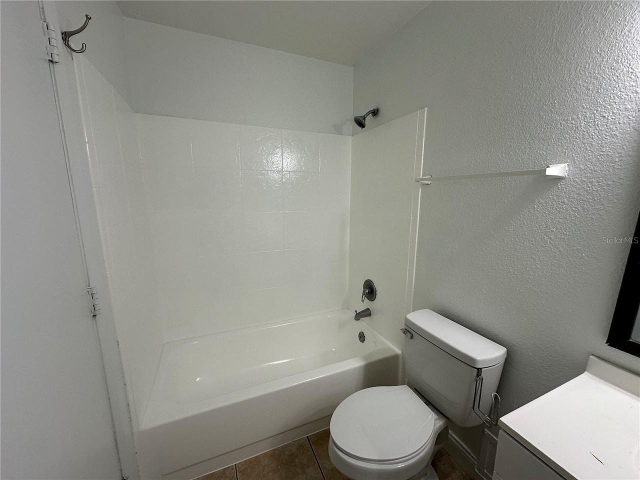 1000 Dolphin Dr - Photo 6 of 18