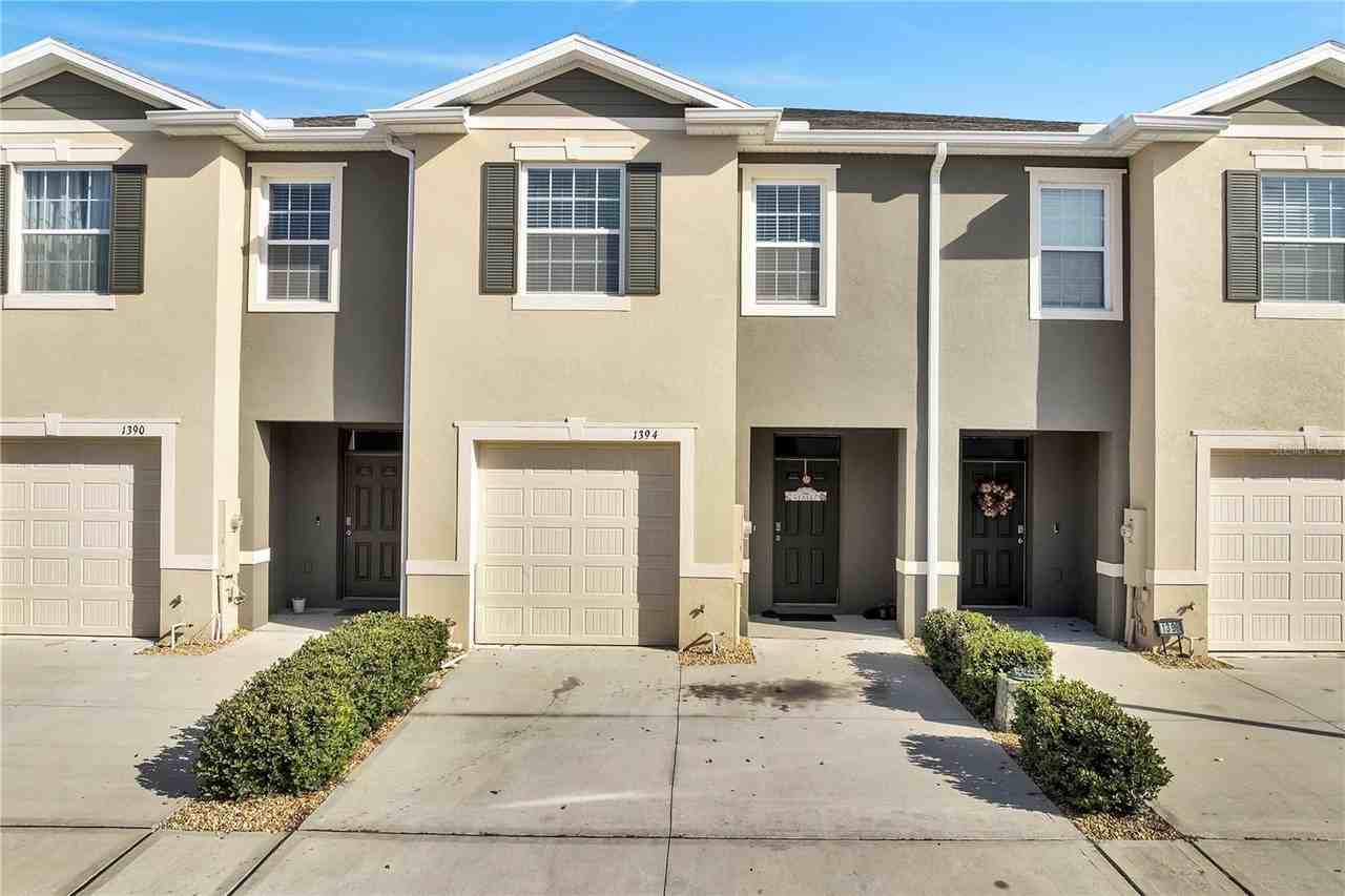 1394 Yellow Finch Dr - Photo 2 of 50