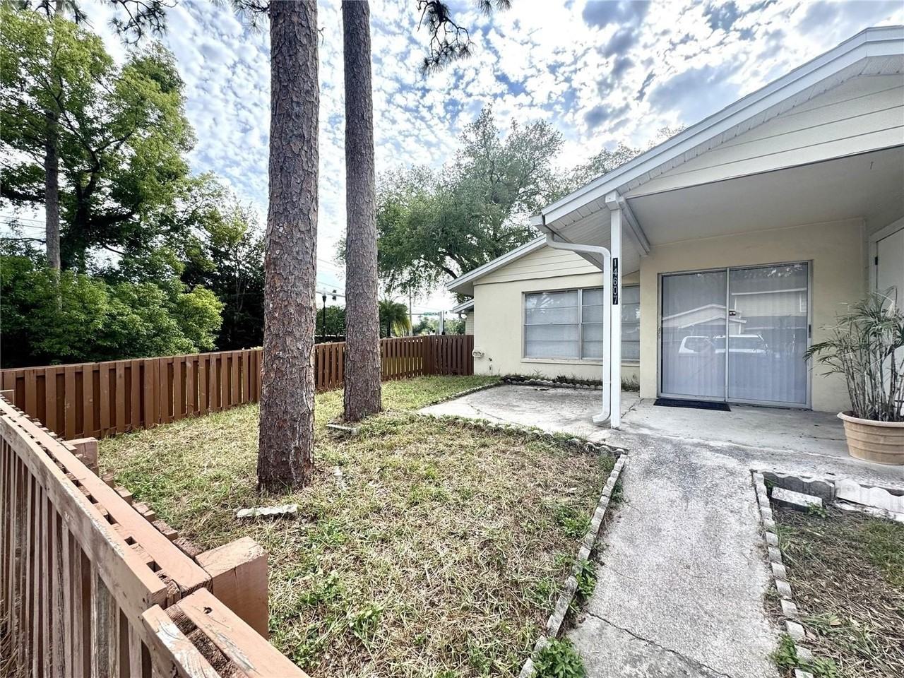 14607 Pine Glen Cir - Photo 2 of 19