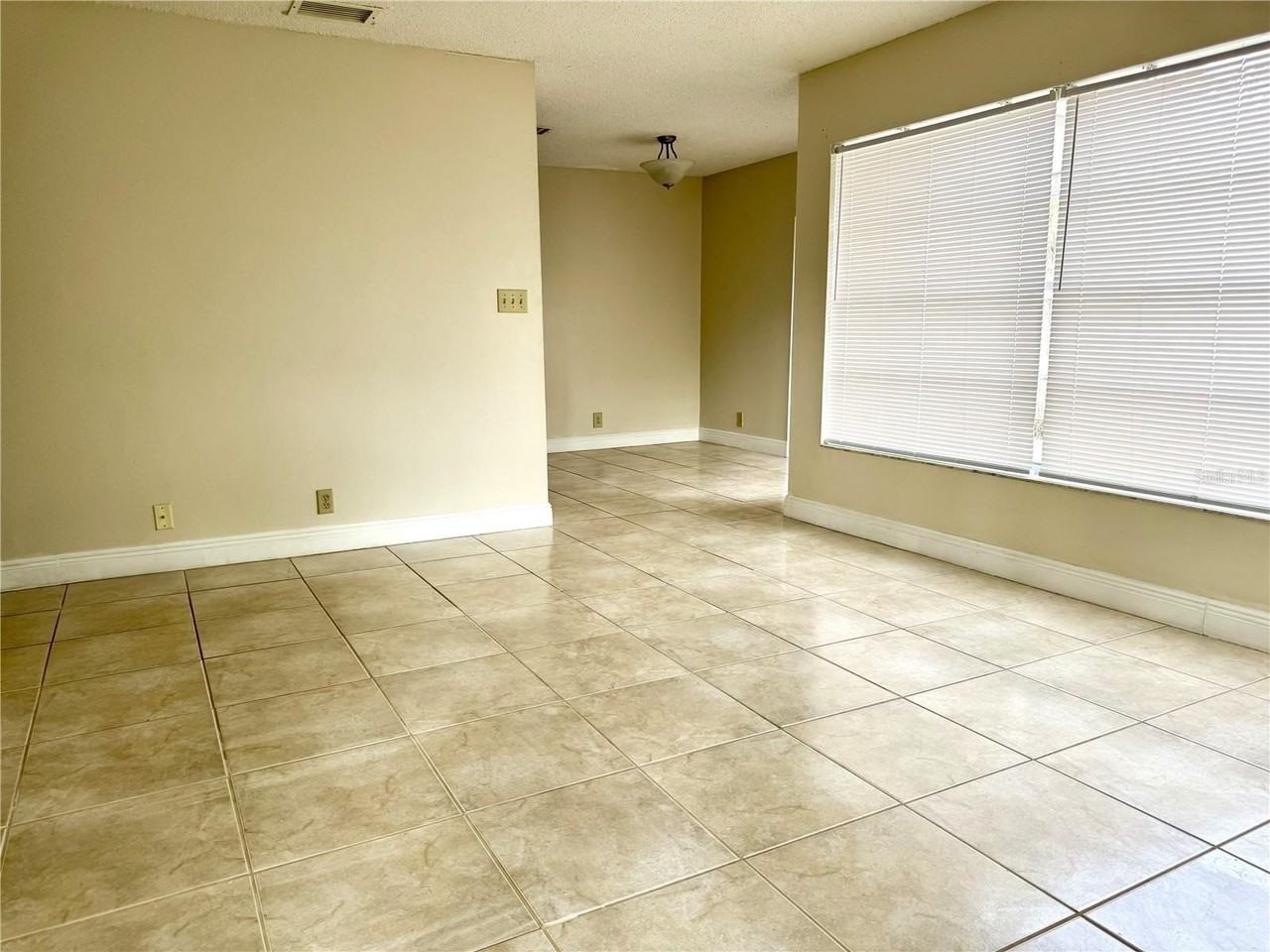 14607 Pine Glen Cir - Photo 7 of 19