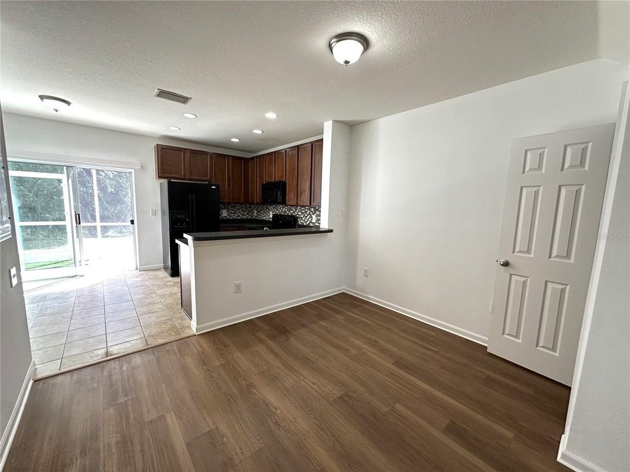 15816 Fishhawk View Dr - Photo 6 of 31