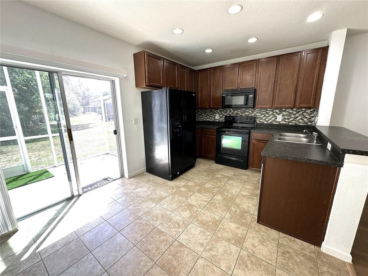 15816 Fishhawk View Dr - Photo 7 of 31