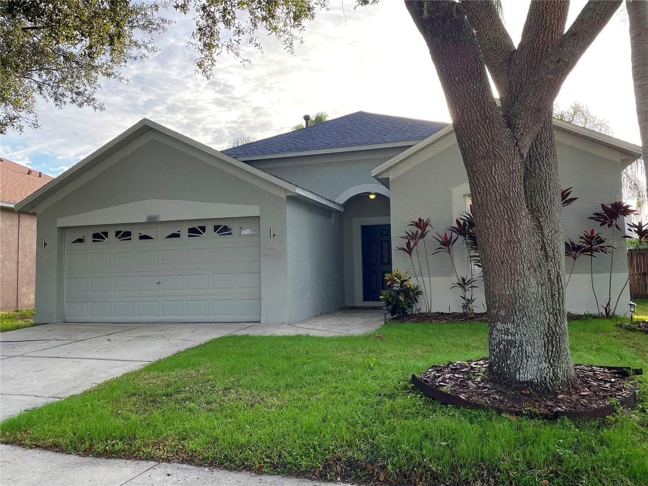 10327 Goldenbrook Way - Photo 2 of 29