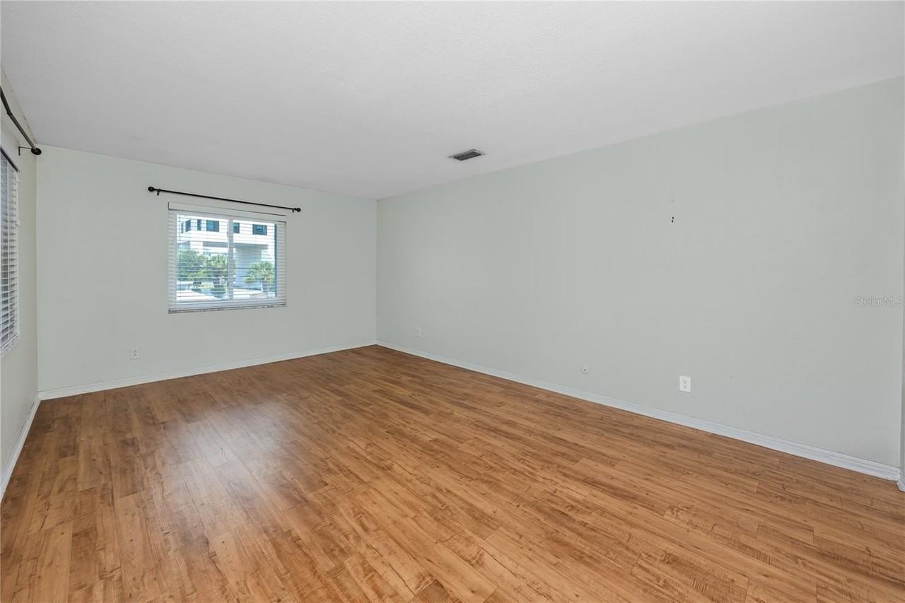 4340 37th St S #6 - Photo 7 of 38