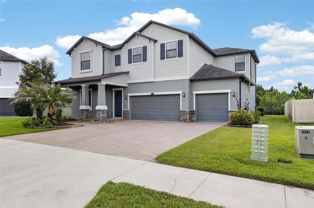 2905 Hilliard Dr - Photo 2 of 50
