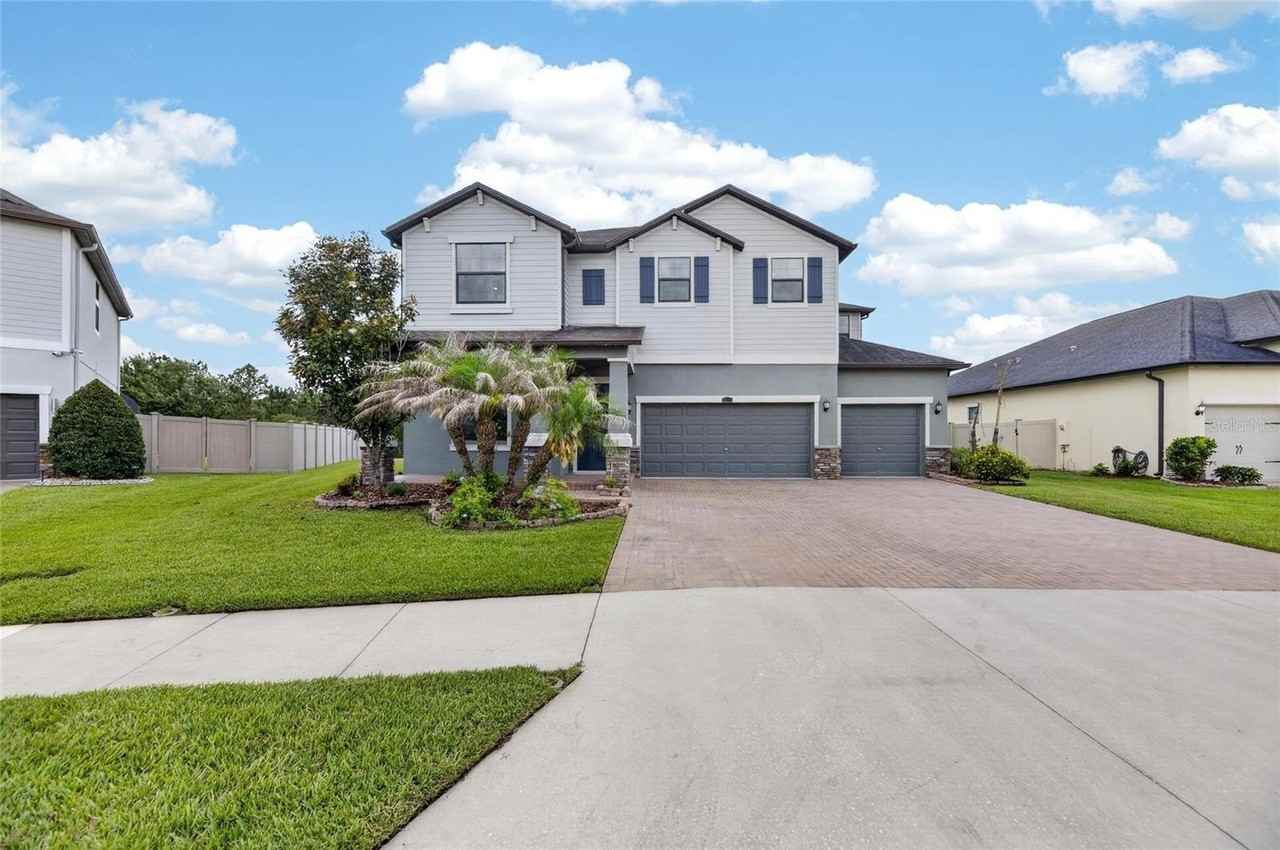 2905 Hilliard Dr - Photo 4 of 50