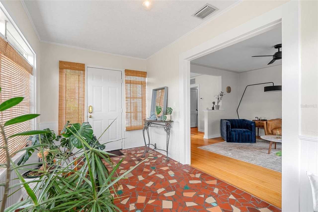1510 14th St N - Photo 4 of 34