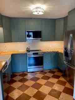1155 53rd Ave N - Photo 5 of 18