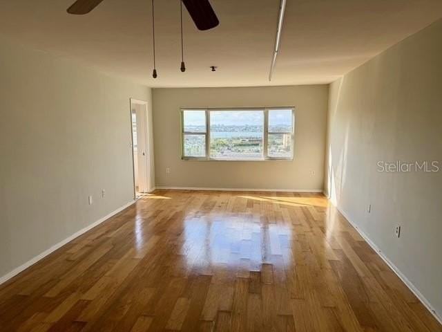 4775 Cove Cir #1102 - Photo 5 of 20