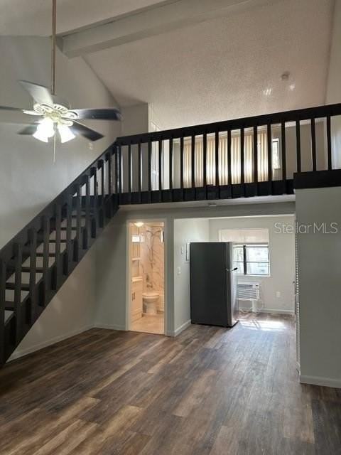 2122 Bradford St #521 - Photo 3 of 15