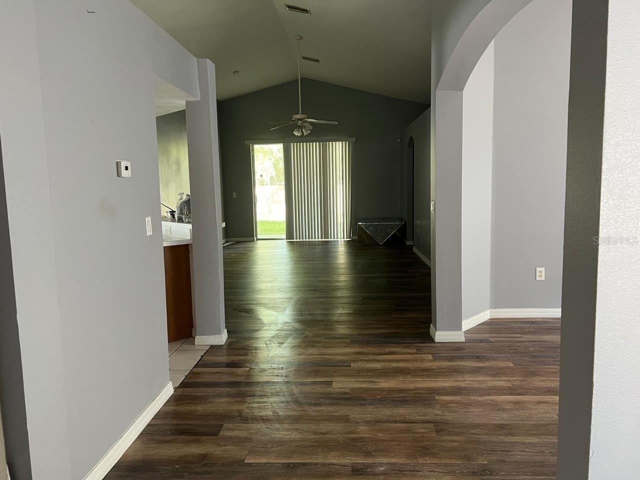 2205 Roanoke Springs Dr - Photo 2 of 3