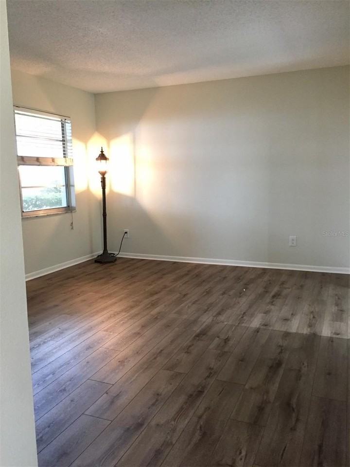 305 S Westland Ave #B - Photo 4 of 14