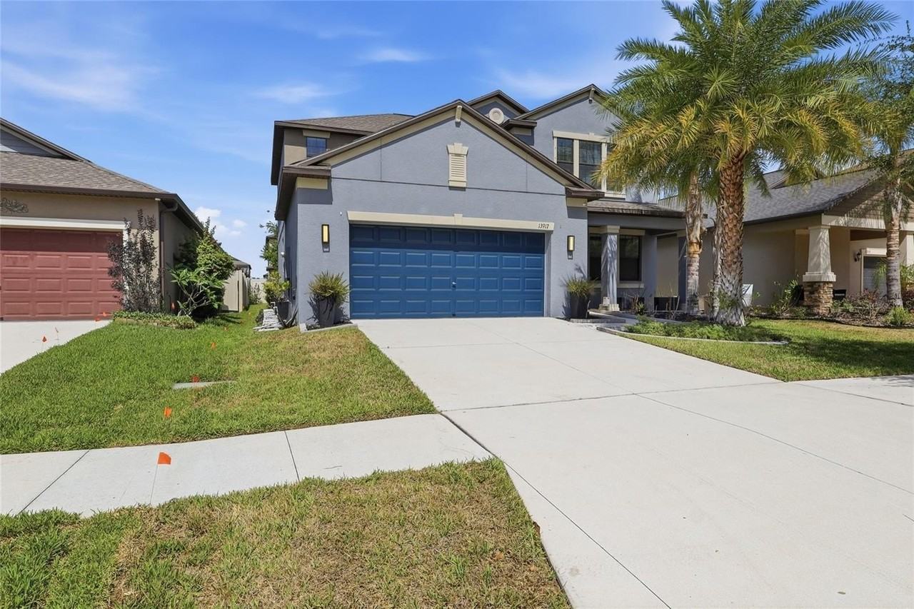 13917 Roseate Tern Ln - Photo 2 of 29