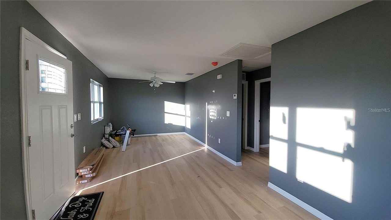 1025 N Clara Ave - Photo 7 of 21