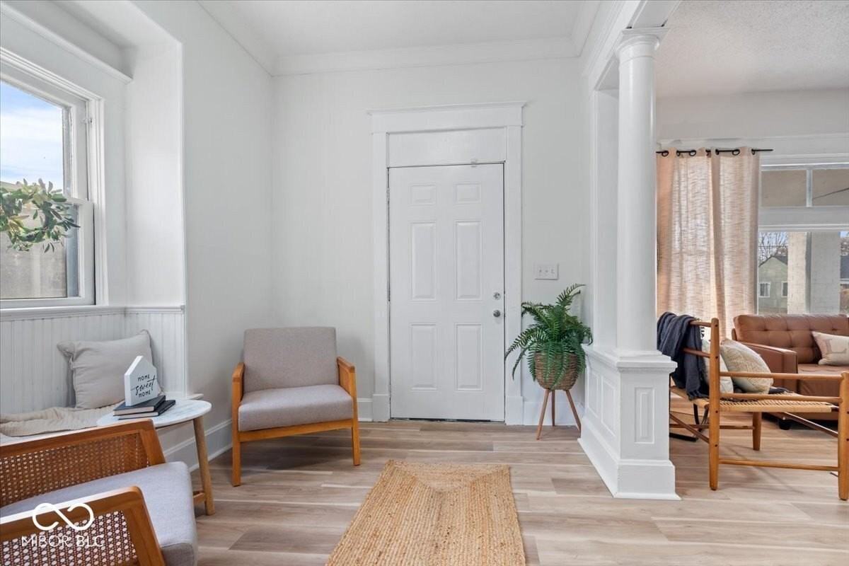 1741 S State Ave - Photo 2 of 30