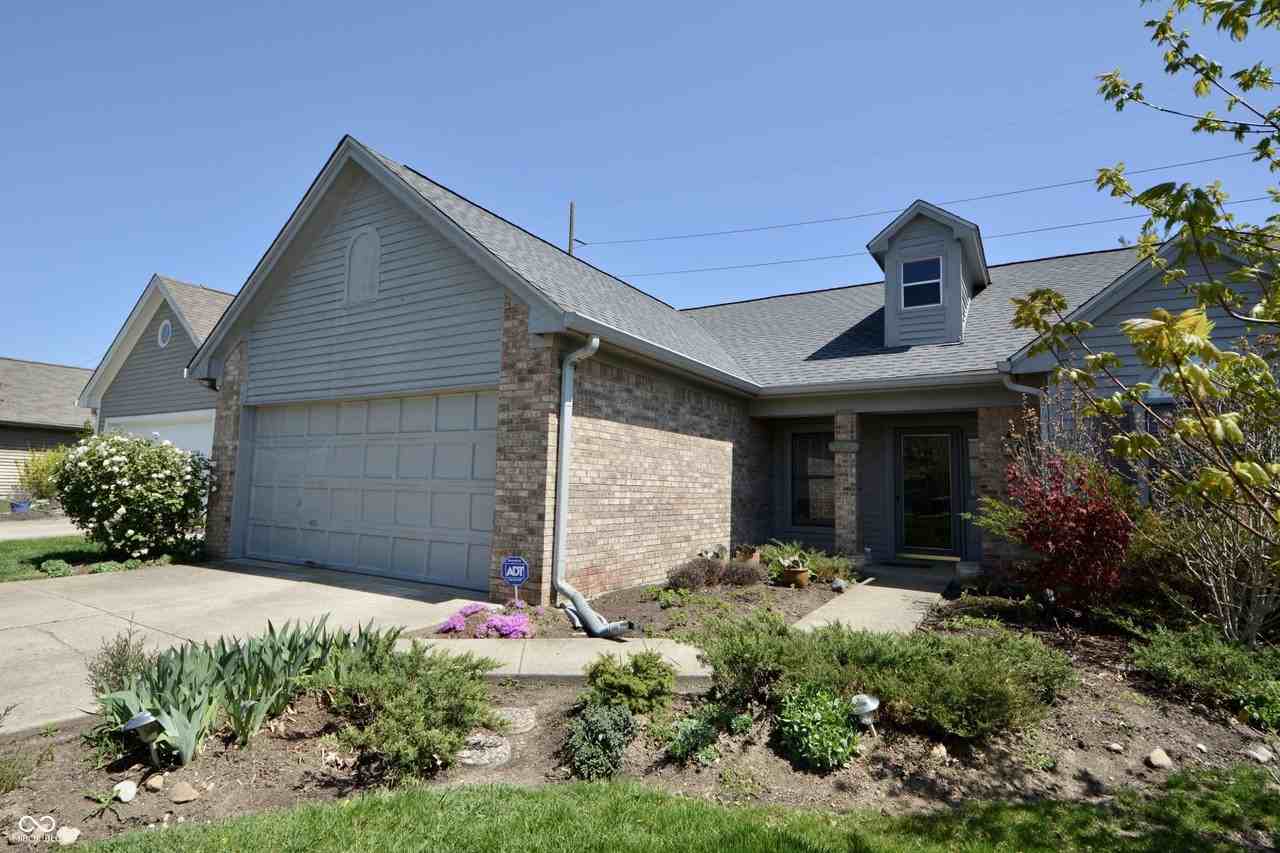 7749 Chesapeake Dr E - Photo 2 of 20