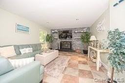 63 E Tiana Rd - Photo 7 of 30