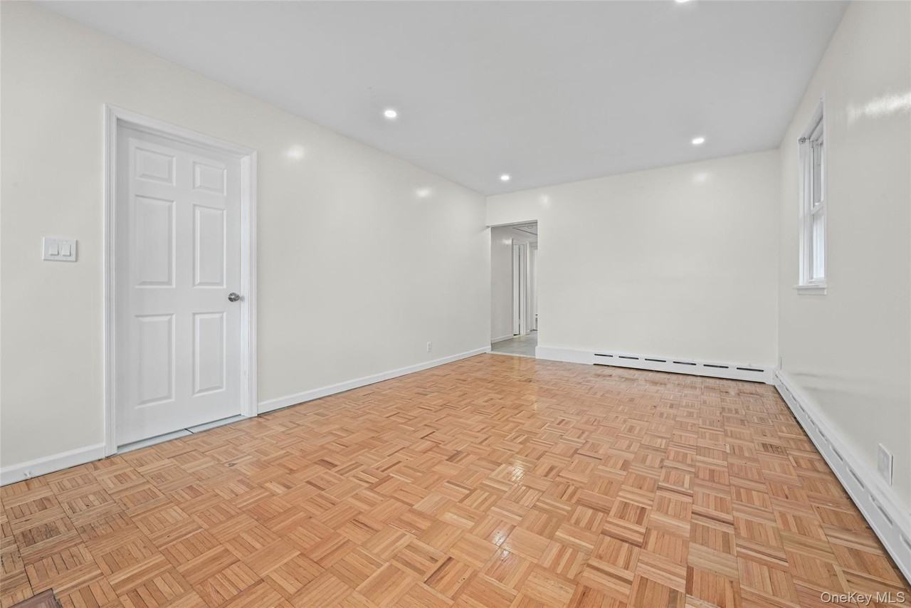 15167 27th Ave - Photo 5 of 20