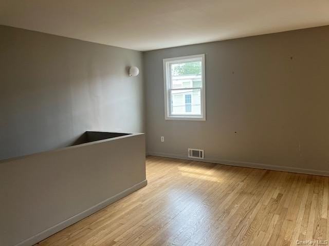 301 Sea Cliff Ave #1 - Photo 2 of 4