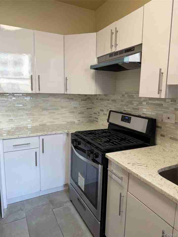 3535 95th St #A09 - Photo 3 of 9