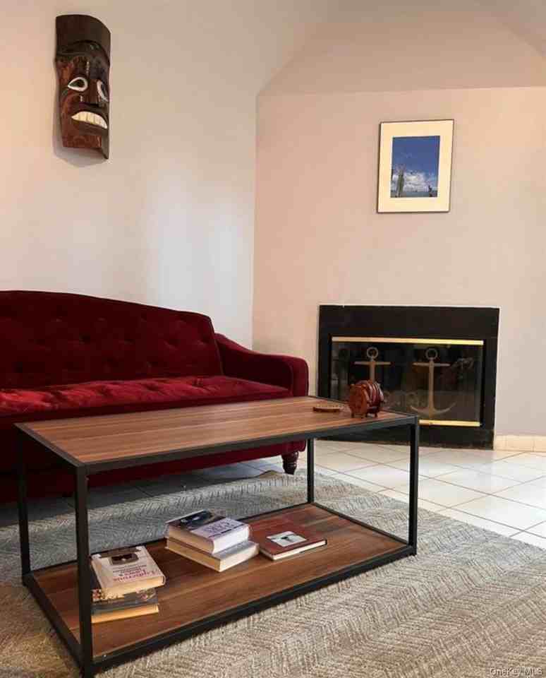 170 Schofield St #2K - Photo 5 of 8