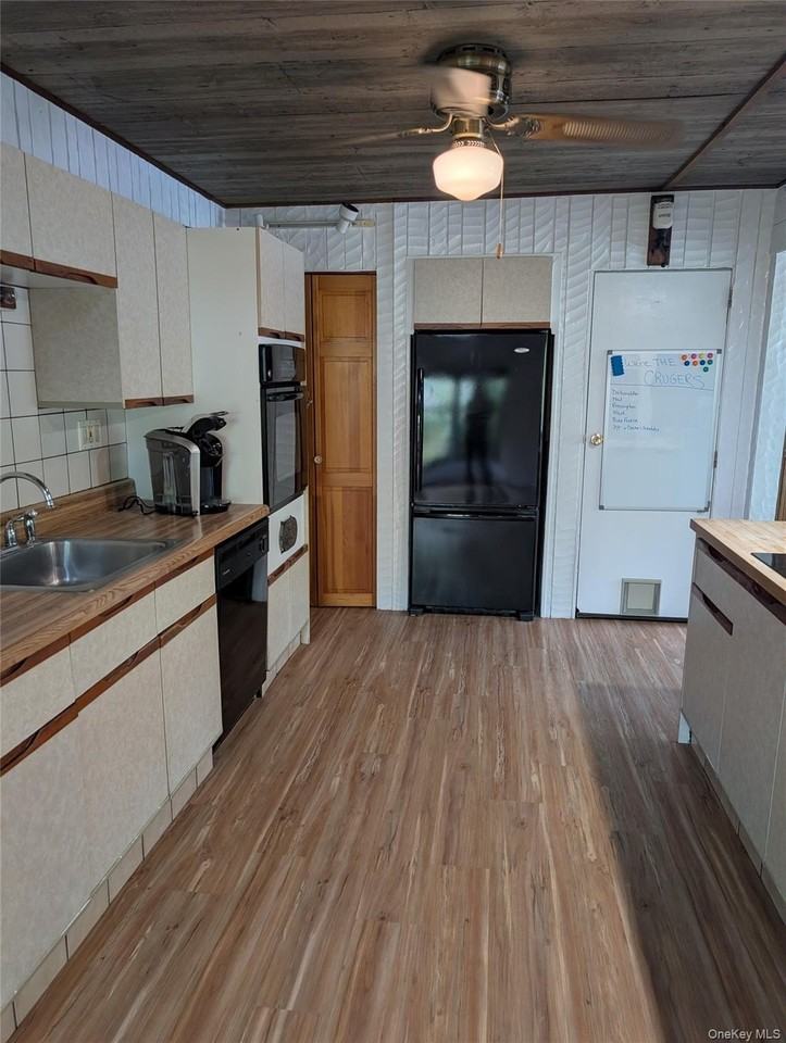 45 Sunken Meadow Rd - Photo 6 of 27