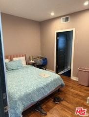 12911 Bluff Creek Dr - Photo 4 of 8