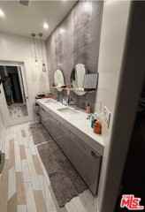12911 Bluff Creek Dr - Photo 5 of 8