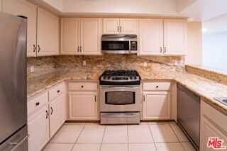 12011 Goshen Ave #202 - Photo 3 of 8
