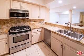 12011 Goshen Ave #202 - Photo 5 of 8
