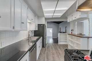 4905 Coolidge Ave - Photo 3 of 8