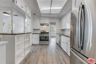 4905 Coolidge Ave - Photo 4 of 8