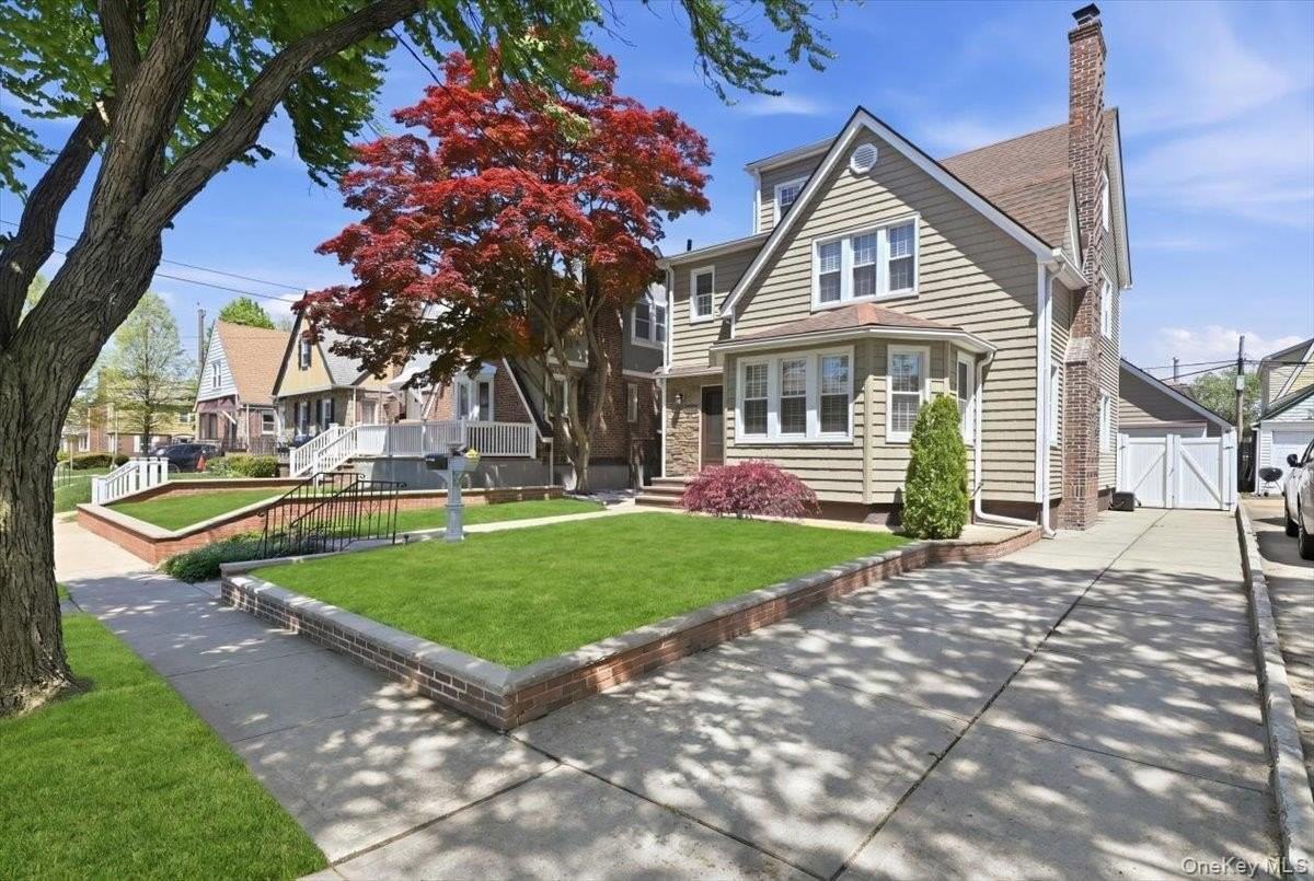 3811 205th St - Photo 2 of 32