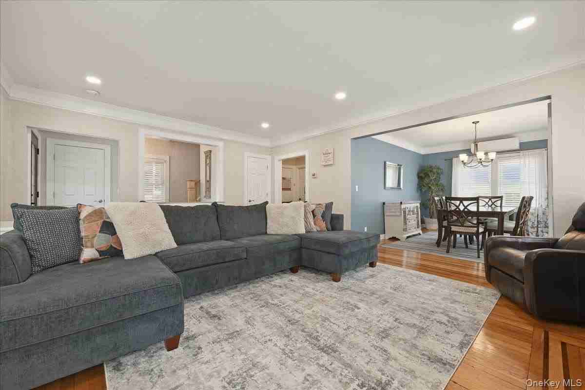3811 205th St - Photo 4 of 32