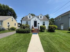 featured image of 16 Raymond St