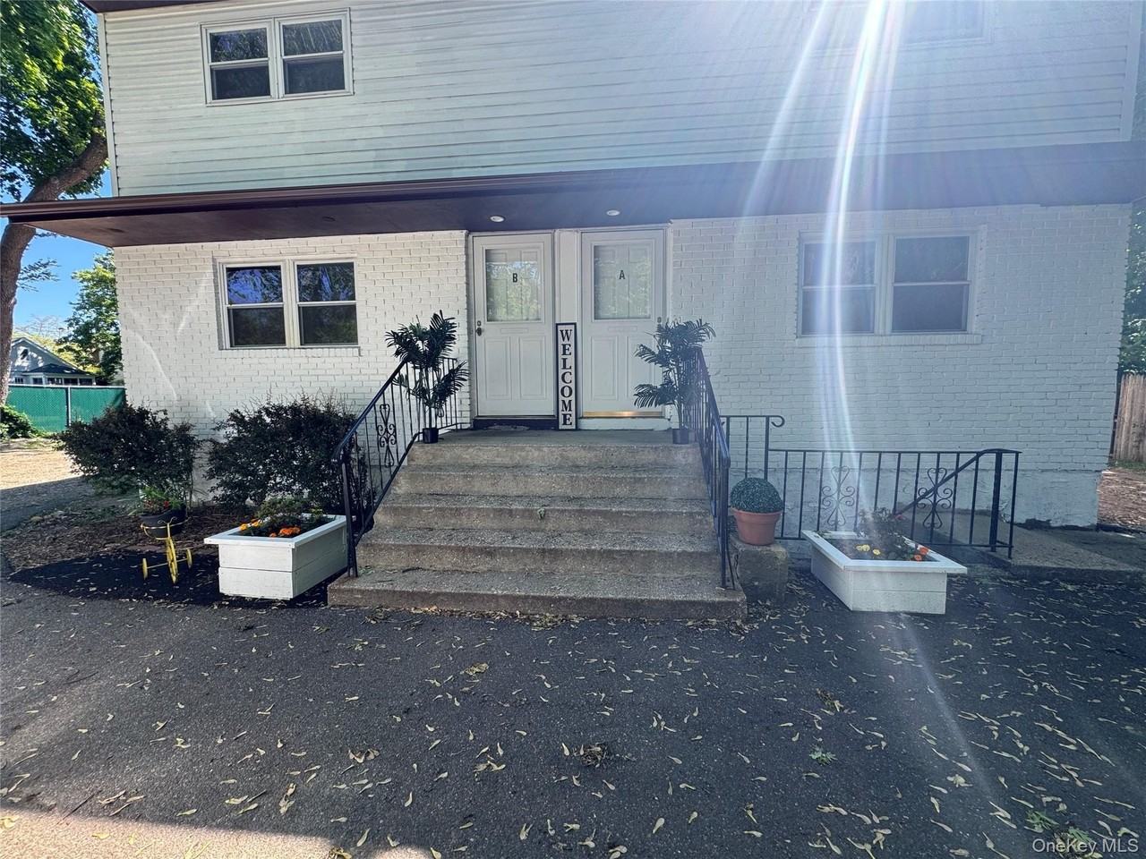 408-A 7th St #B - Photo 2 of 17