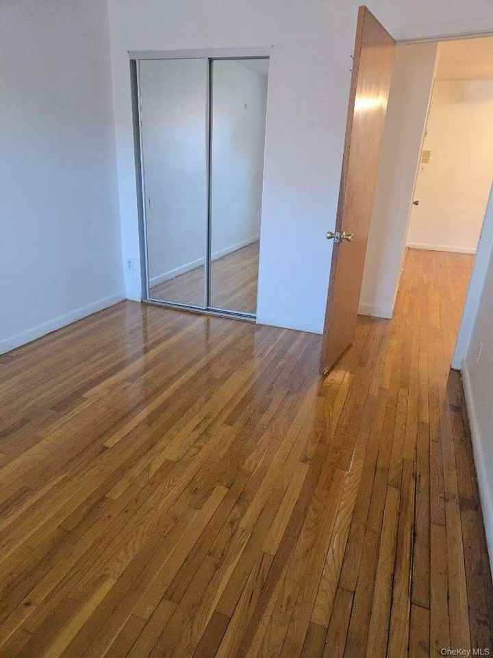14731 Barclay Ave - Photo 6 of 8