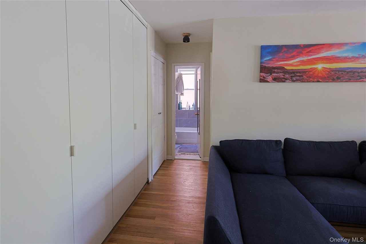 5730 Mosholu Ave #2B - Photo 5 of 18