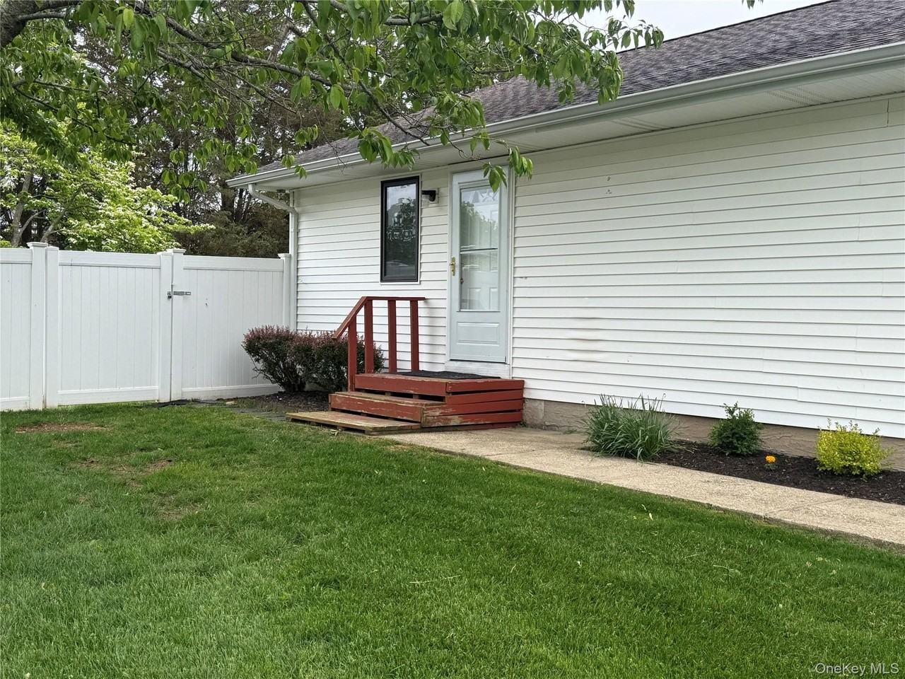 15 Donald St - Photo 6 of 25