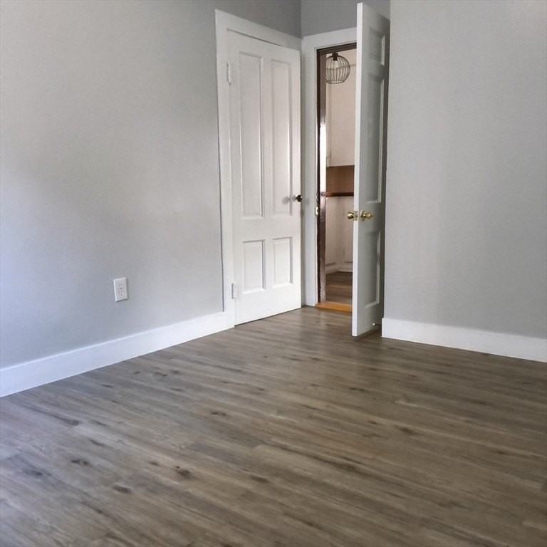 212 Lowell St #1E - Photo 4 of 10